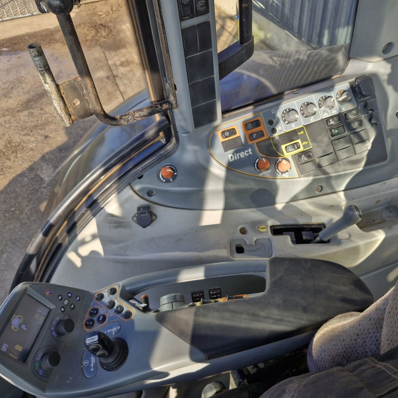 Traktor des Typs Valtra N163 Direct, Gebrauchtmaschine in Daarle (Bild 8)