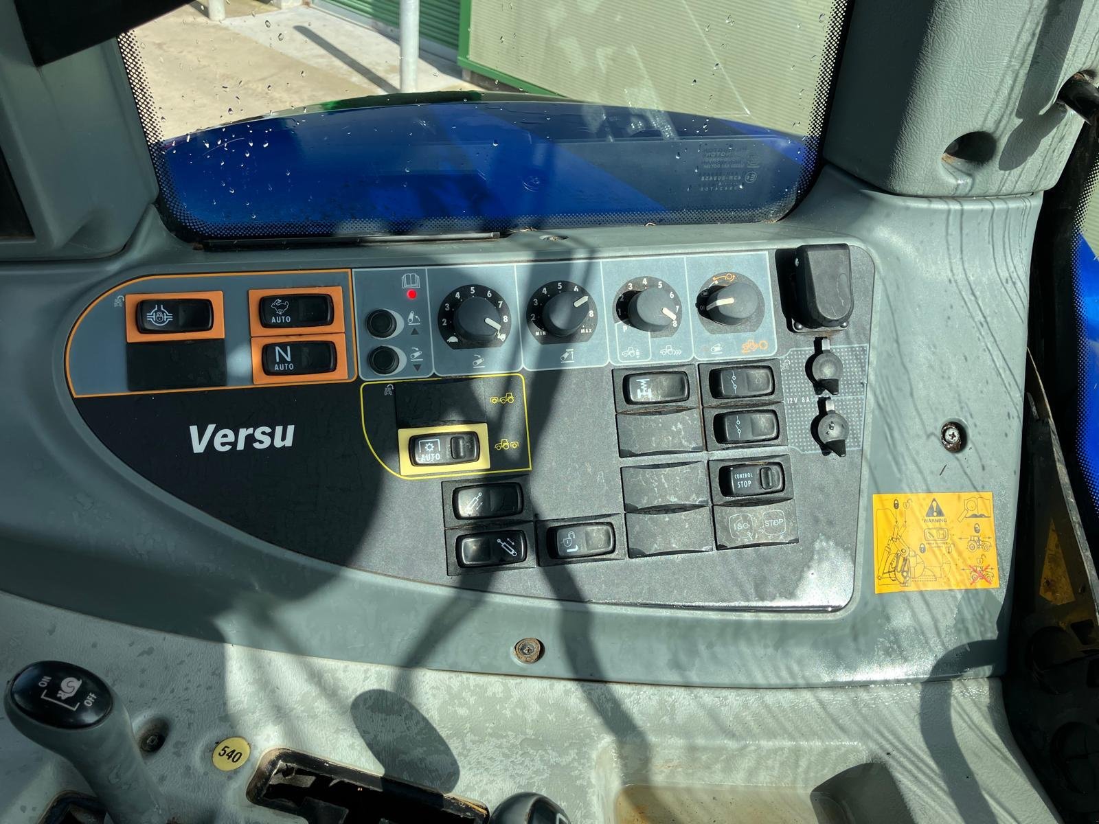 Traktor typu Valtra N163 V, Gebrauchtmaschine w Vorderweissenbach (Zdjęcie 4)