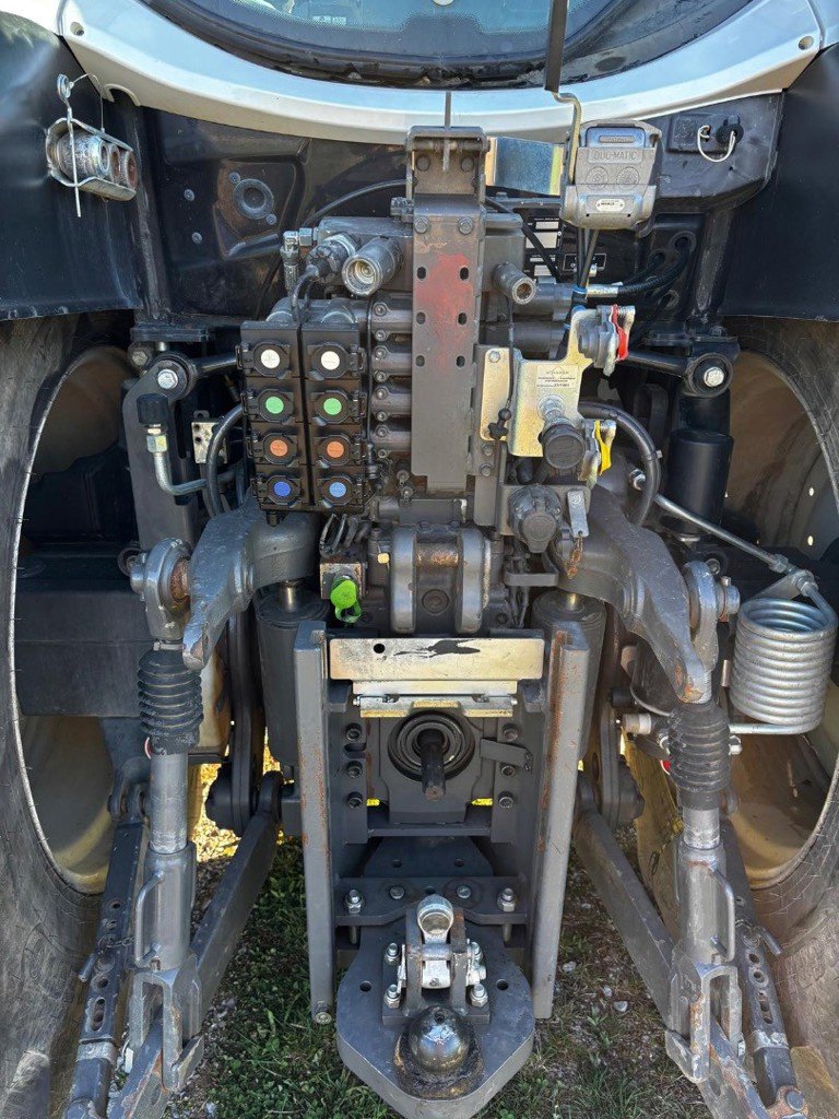 Traktor типа Valtra N174 Active, Gebrauchtmaschine в Morlon (Фотография 5)