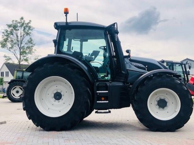 Traktor des Typs Valtra N174 Direct smart touch! 2020!, Gebrauchtmaschine in Marknesse (Bild 10)