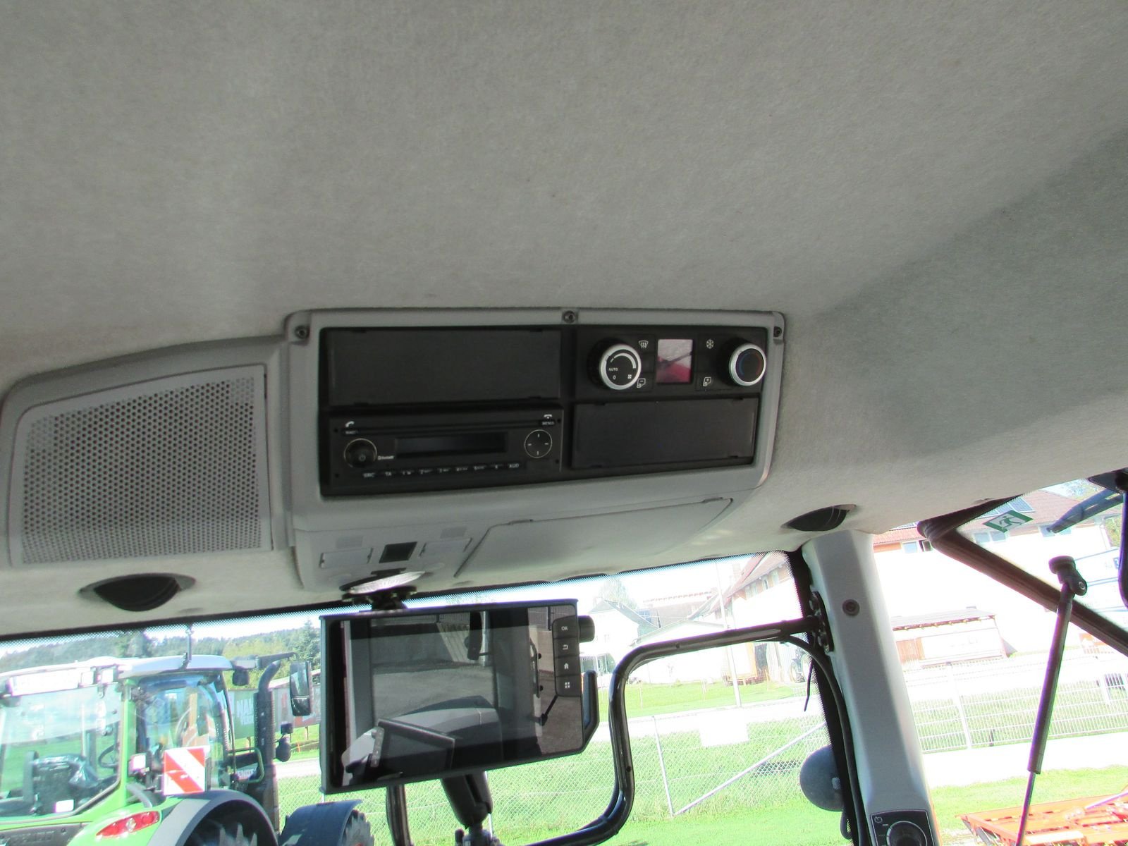 Traktor of the type Valtra N174 Direct (Stufe V), Gebrauchtmaschine in Saxen (Picture 16)