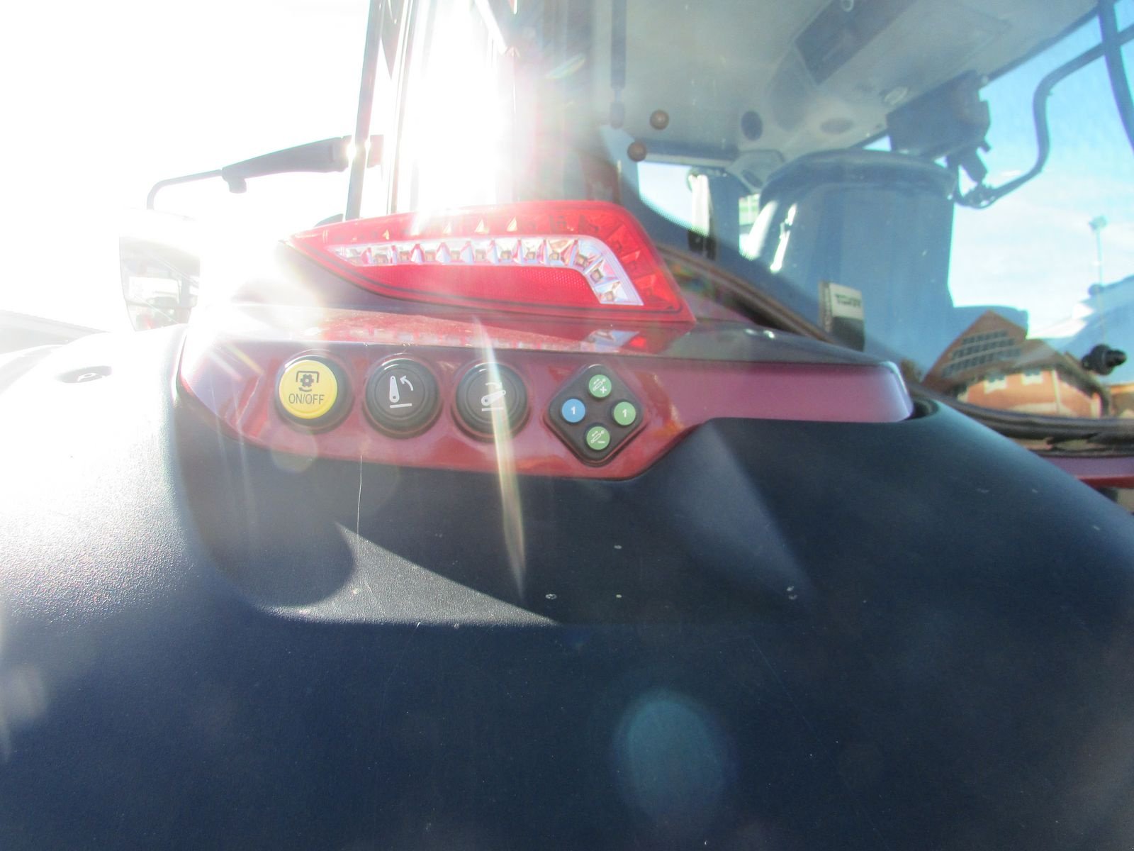 Traktor of the type Valtra N174 Direct (Stufe V), Gebrauchtmaschine in Saxen (Picture 7)