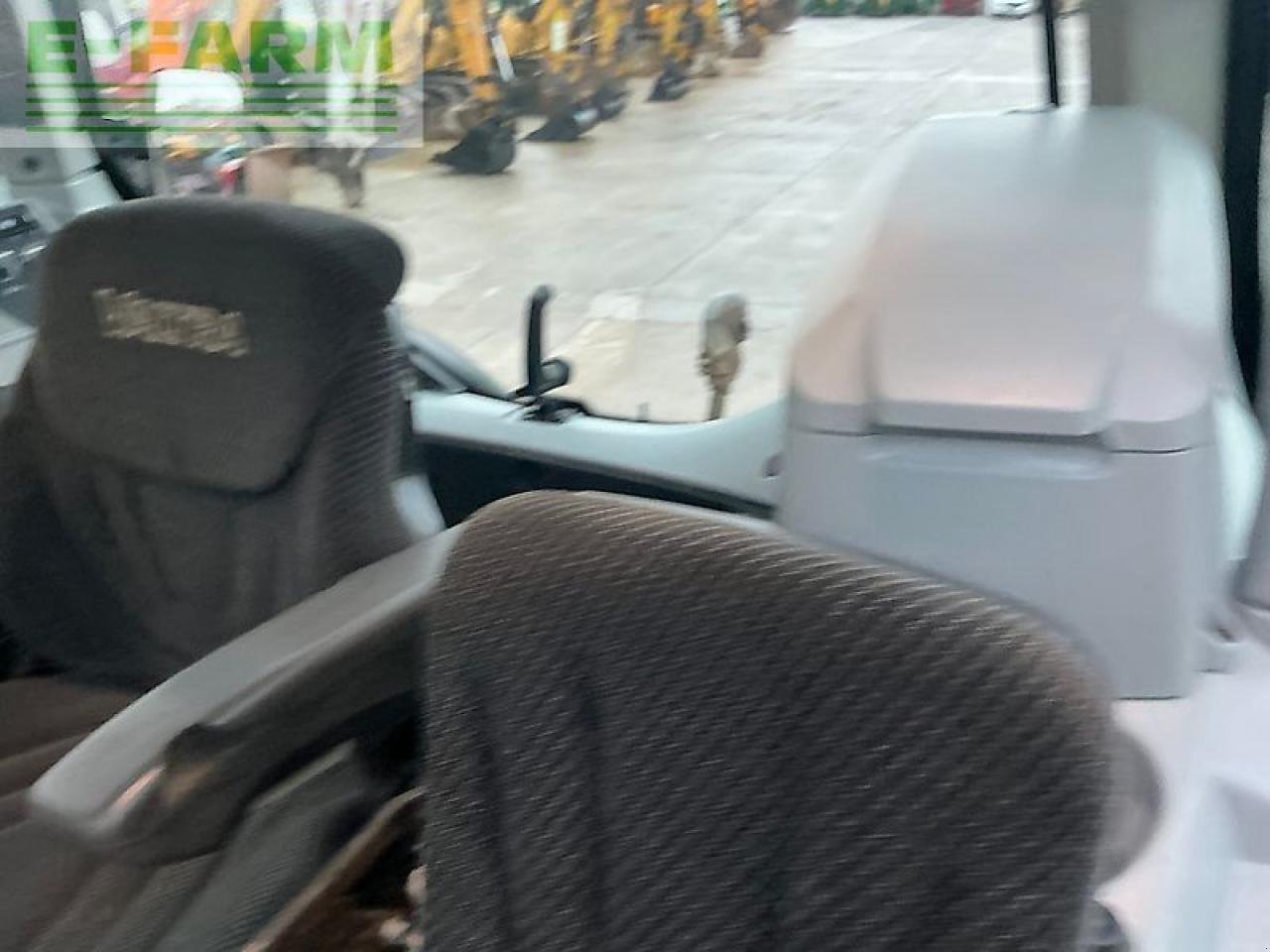 Traktor типа Valtra n174 direct tractor (st25535) Direct, Gebrauchtmaschine в SHAFTESBURY (Фотография 17)