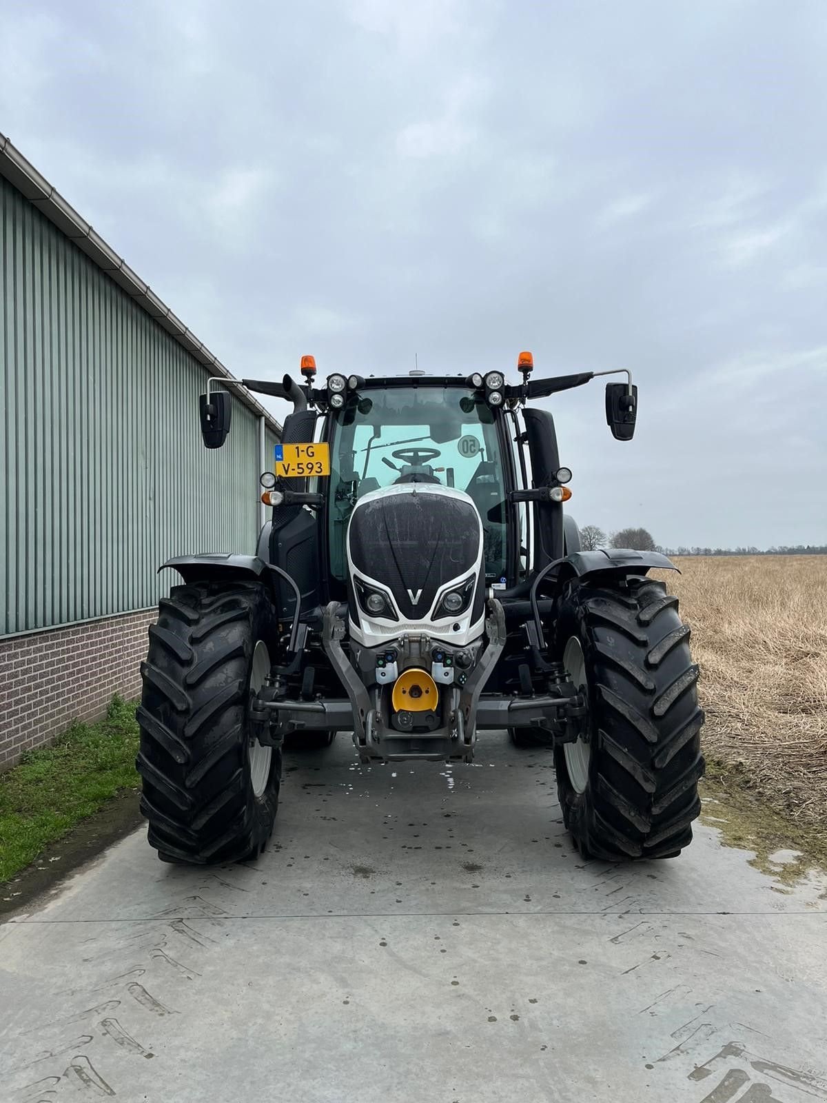 Traktor des Typs Valtra N174 Direct (vario) tractor, Gebrauchtmaschine in Roermond (Bild 2)