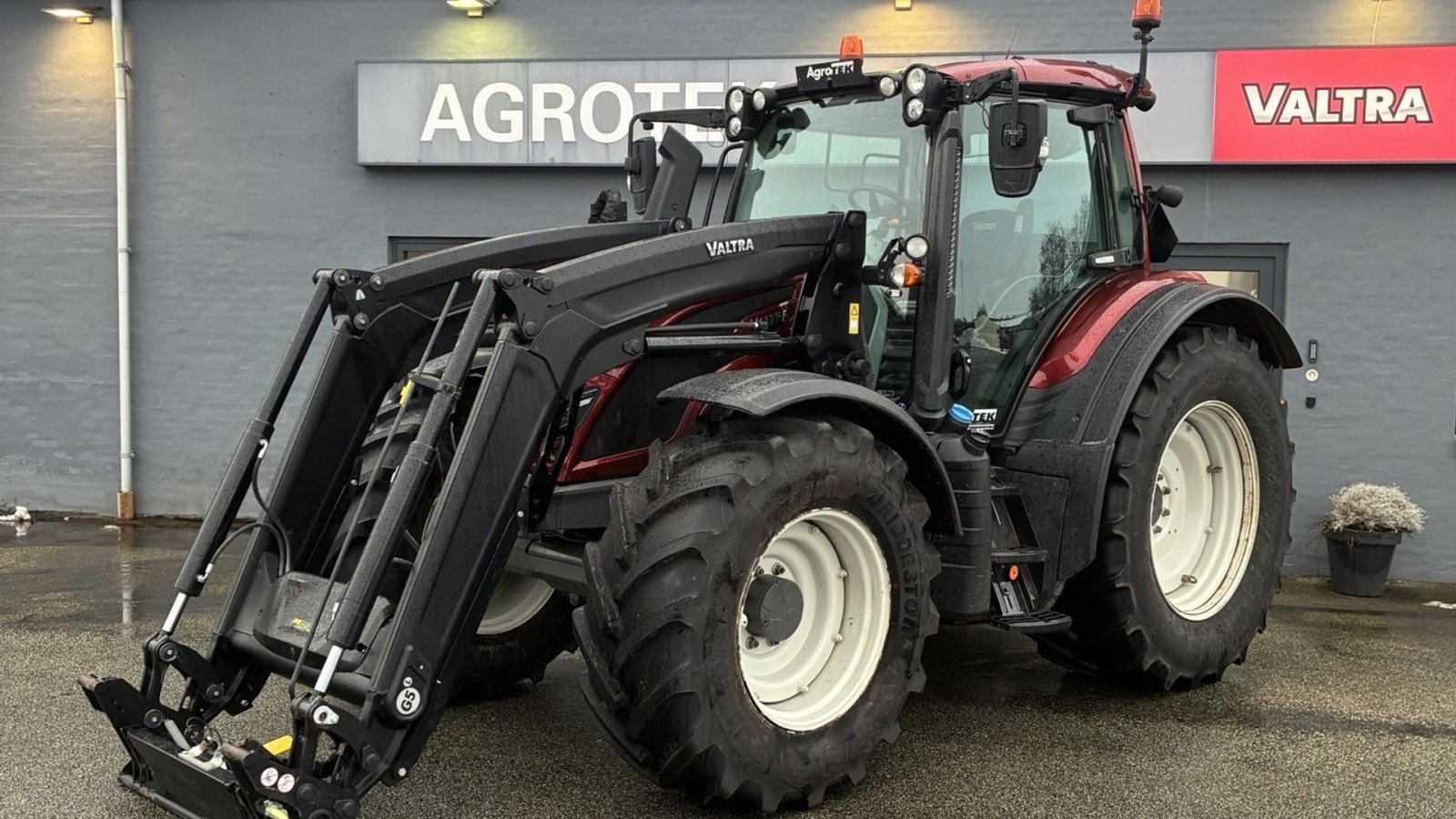 Traktor типа Valtra N174 Direct Vario transmission, Gebrauchtmaschine в Hobro (Фотография 3)