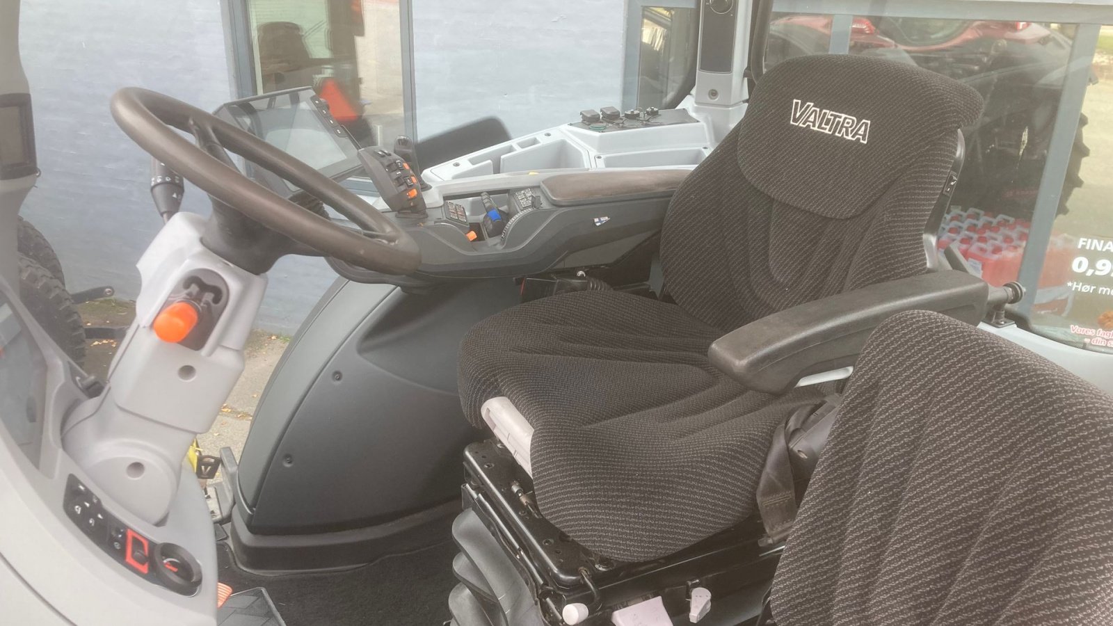 Traktor типа Valtra N174 Direct, Gebrauchtmaschine в Hobro (Фотография 5)