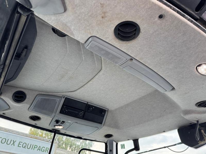 Traktor of the type Valtra N174 DIRECT, Gebrauchtmaschine in Wargnies Le Grand (Picture 10)