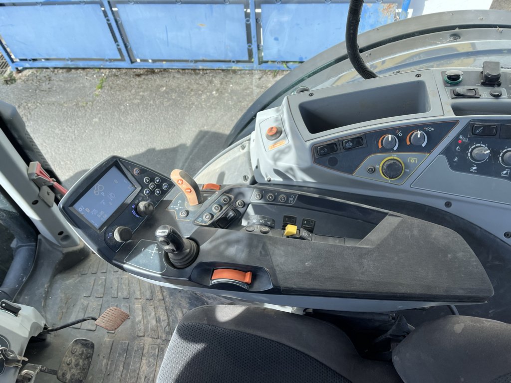 Traktor Türe ait Valtra N174 DIRECT, Gebrauchtmaschine içinde VERT TOULON (resim 10)