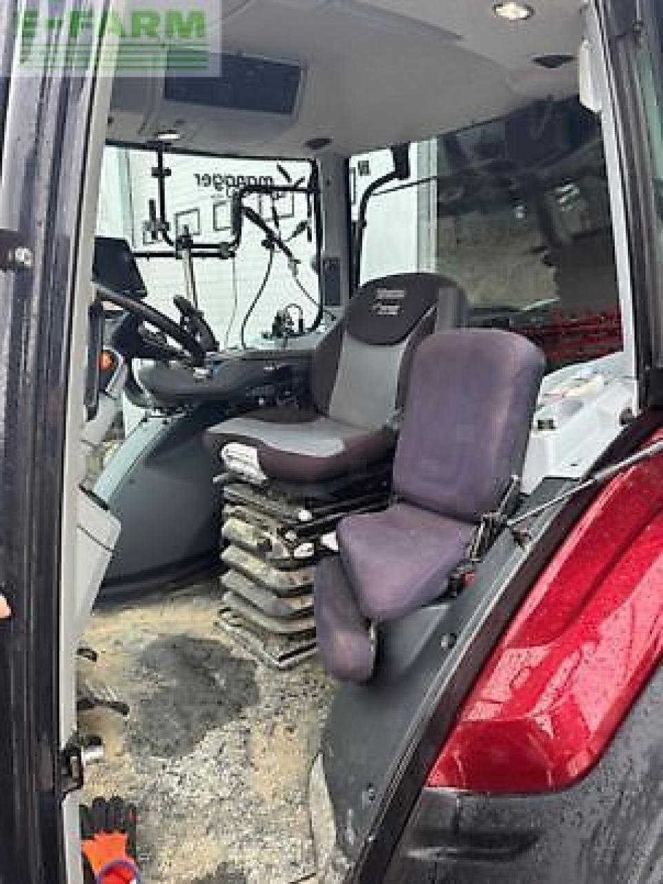 Traktor типа Valtra n174d, Gebrauchtmaschine в MONFERRAN (Фотография 4)