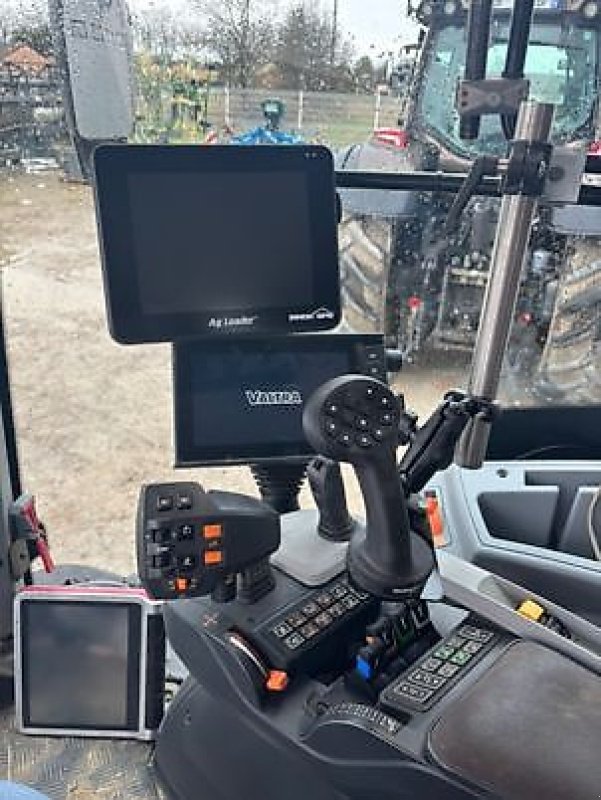 Traktor del tipo Valtra N174D, Gebrauchtmaschine In Revel (Immagine 14)