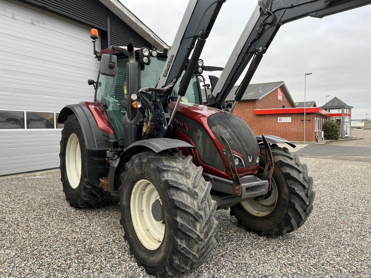 Traktor типа Valtra N174S, Gebrauchtmaschine в Skjern (Фотография 3)