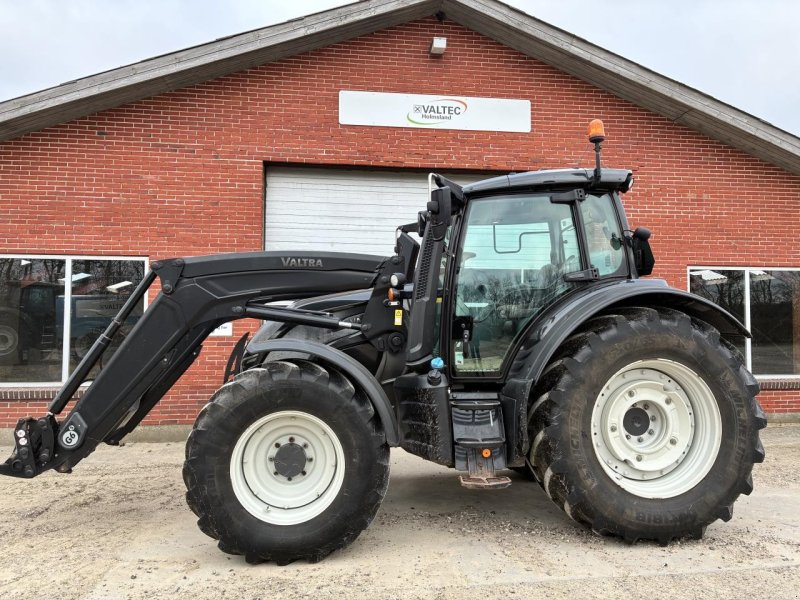 Traktor del tipo Valtra N174V M/G6S LÆSSER, Gebrauchtmaschine en Ringkøbing (Imagen 1)