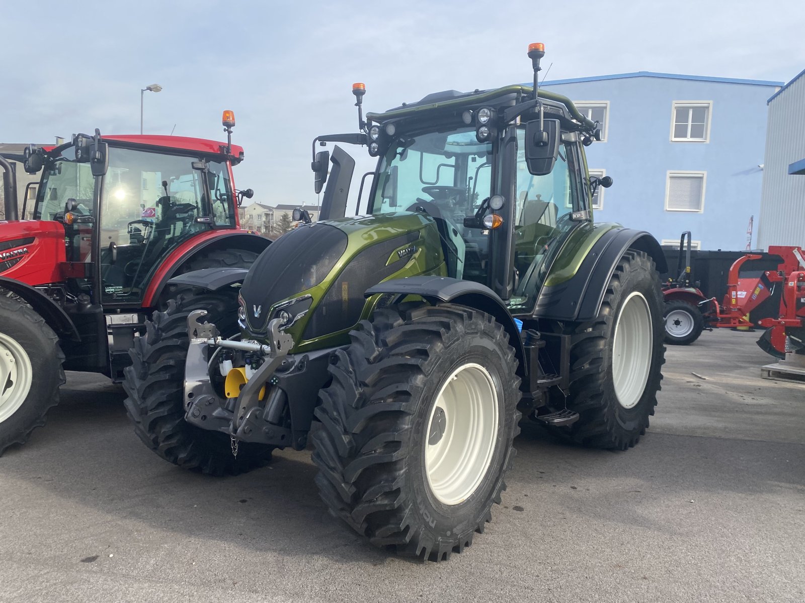 Traktor des Typs Valtra N175 Active, Neumaschine in St.Andrä-Wördern (Bild 4)