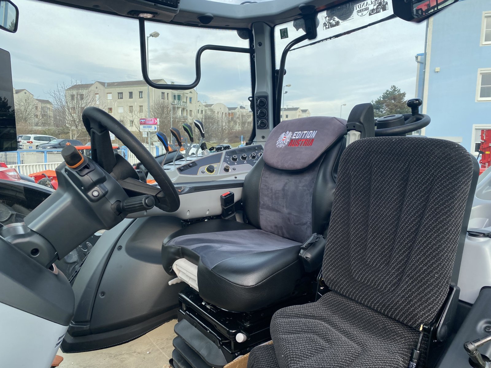 Traktor του τύπου Valtra N175 Active, Neumaschine σε St.Andrä-Wördern (Φωτογραφία 8)