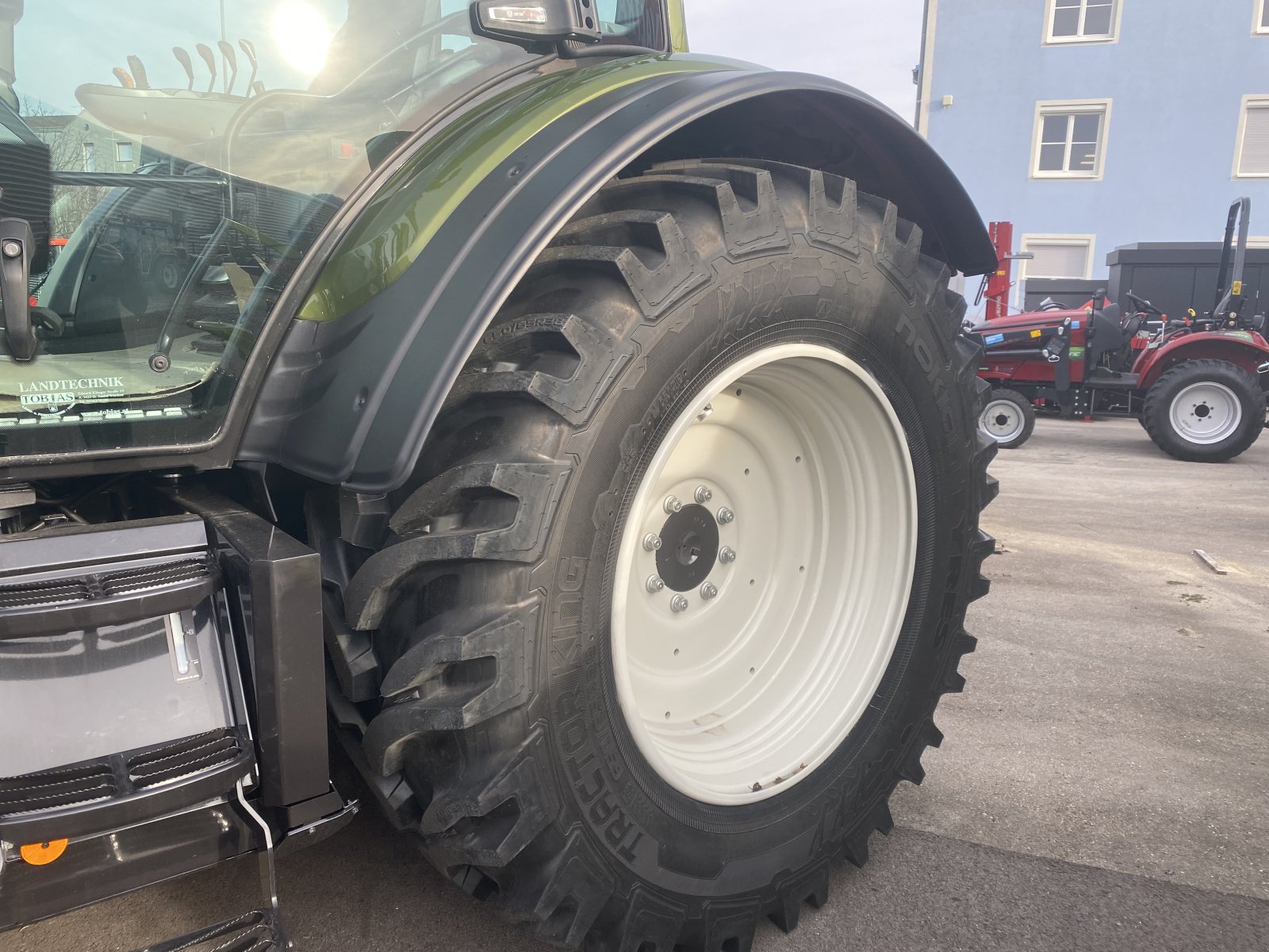 Traktor του τύπου Valtra N175 Active, Neumaschine σε St.Andrä-Wördern (Φωτογραφία 9)