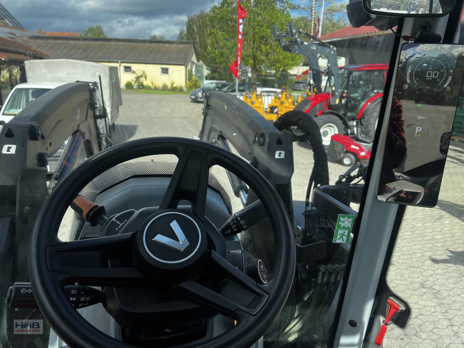 Traktor типа Valtra N175 Active, Gebrauchtmaschine в Merkendorf (Фотография 10)