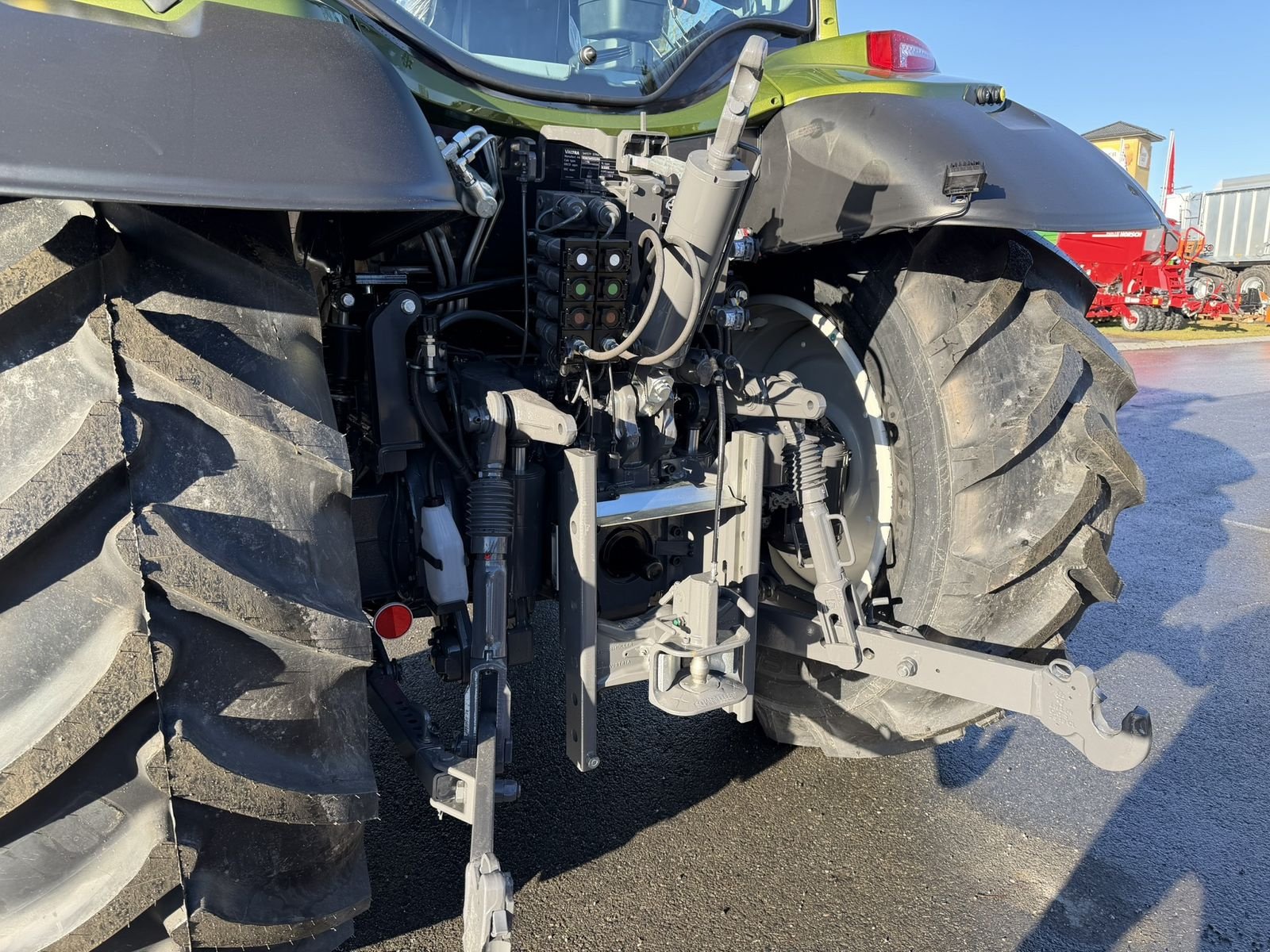 Traktor des Typs Valtra N175 Active, Neumaschine in Göpfritz (Bild 9)