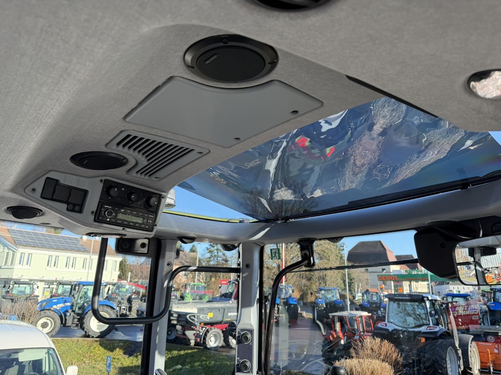 Traktor des Typs Valtra N175 Active, Neumaschine in Göpfritz (Bild 13)