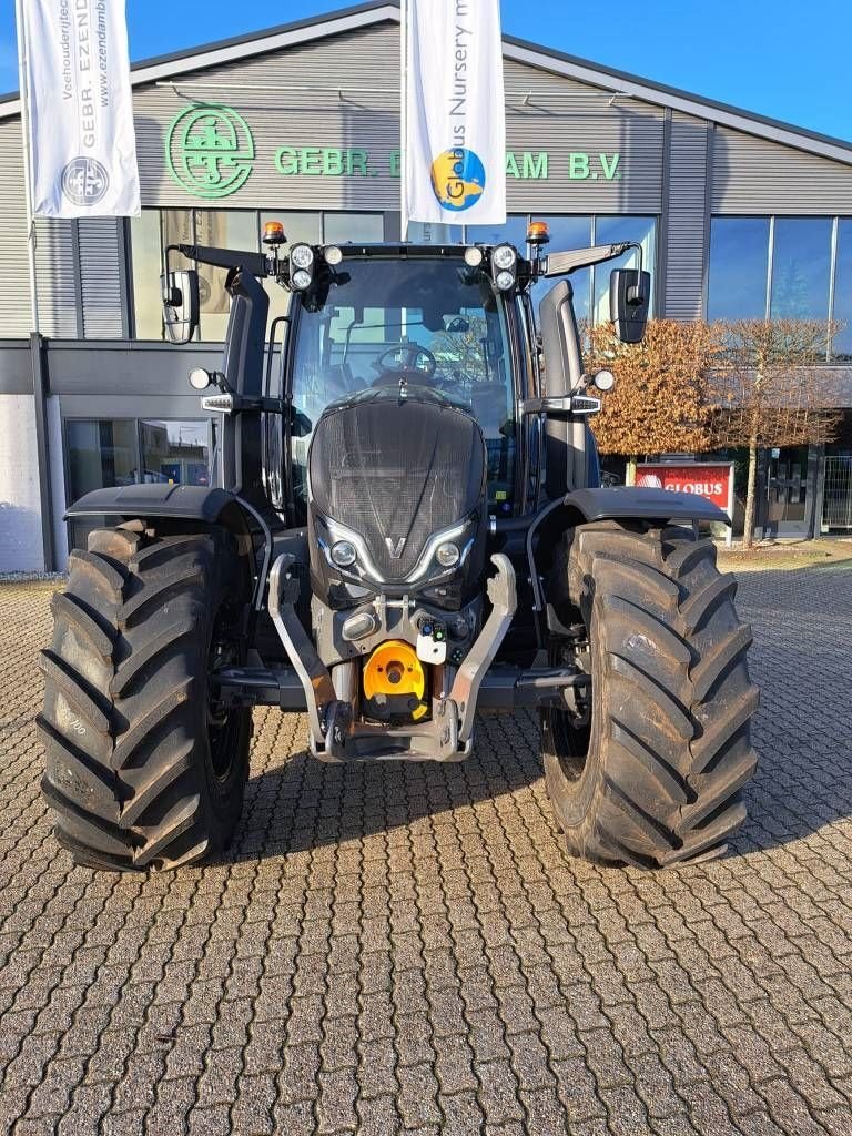 Traktor des Typs Valtra N175 D Twintrac, Neumaschine in Borne (Bild 10)