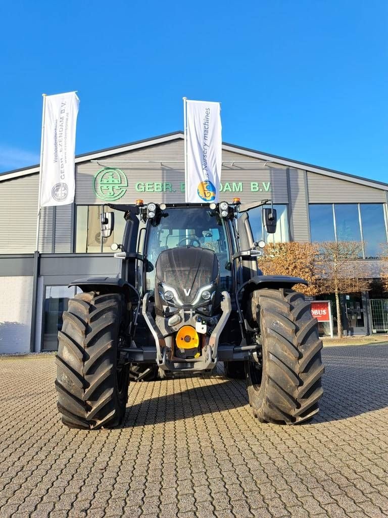 Traktor des Typs Valtra N175 D Twintrac, Neumaschine in Borne (Bild 7)