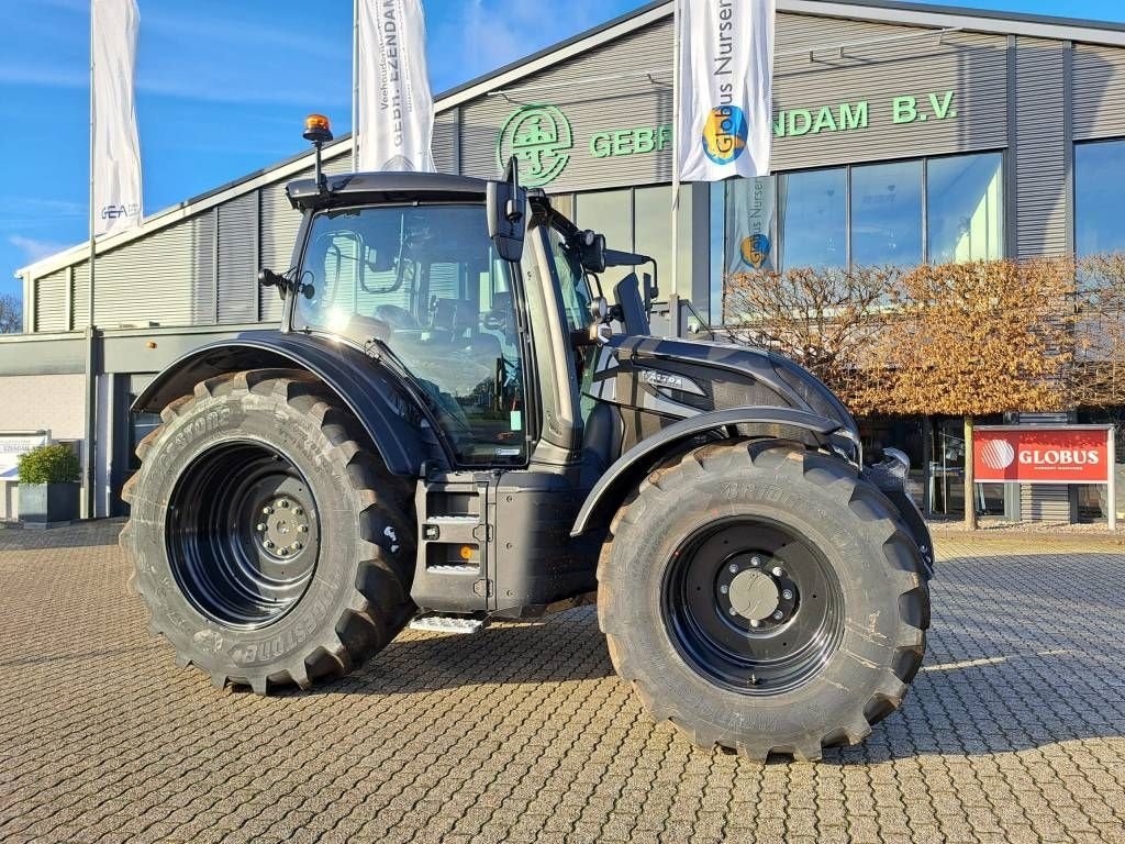 Traktor des Typs Valtra N175 D Twintrac, Neumaschine in Borne (Bild 9)