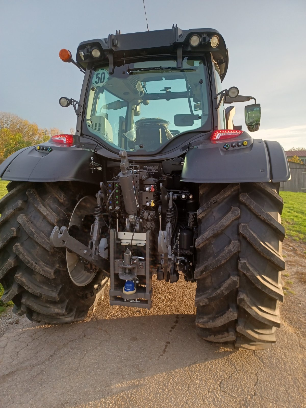 Traktor des Typs Valtra N175 D, Gebrauchtmaschine in Uffenheim (Bild 4)