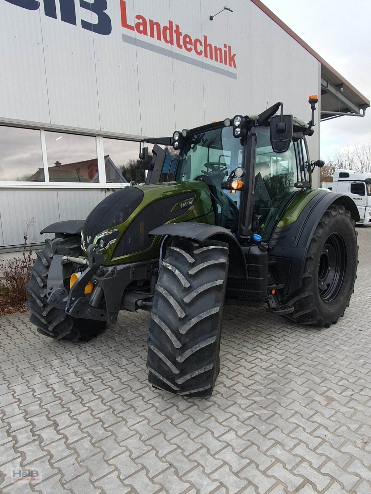 Traktor du type Valtra N175 D, Gebrauchtmaschine en Merkendorf (Photo 4)