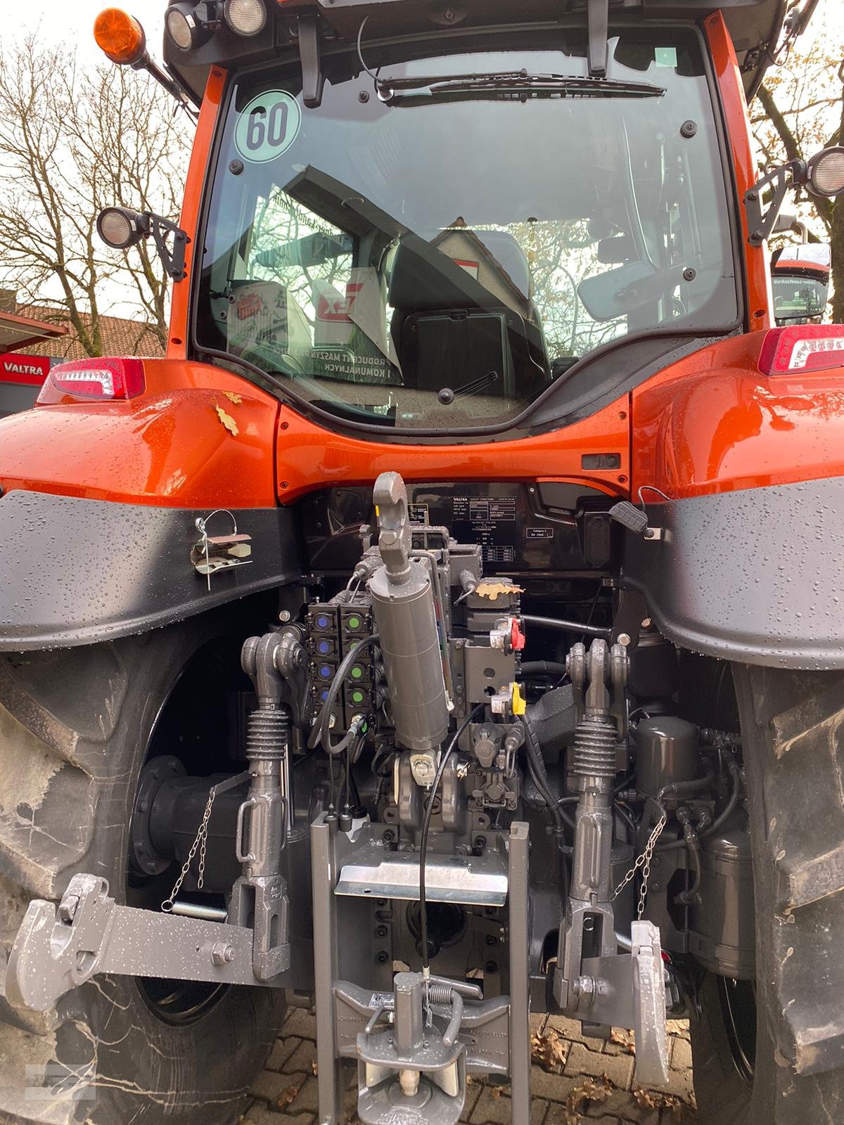 Traktor des Typs Valtra N175 D, Gebrauchtmaschine in Weiden/Theisseil (Bild 9)