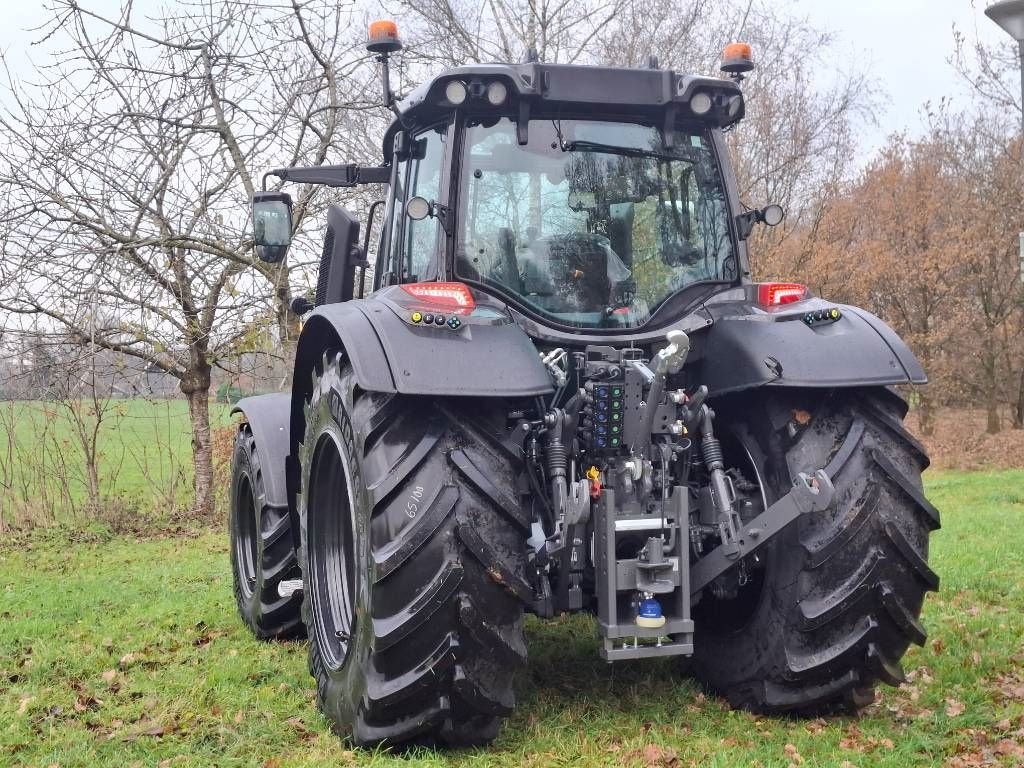 Traktor del tipo Valtra N175 D, Neumaschine In Borne (Immagine 7)