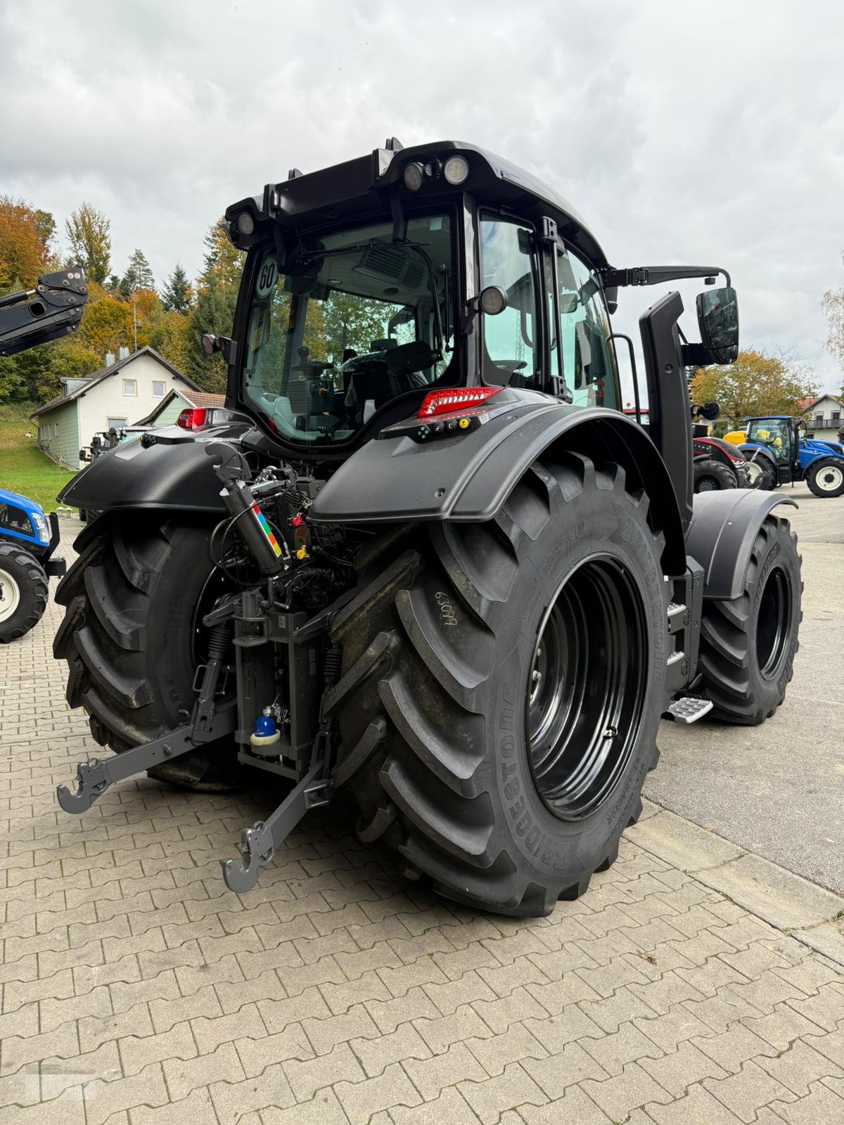 Traktor typu Valtra N175 D, Neumaschine v Fürsteneck (Obrázek 2)