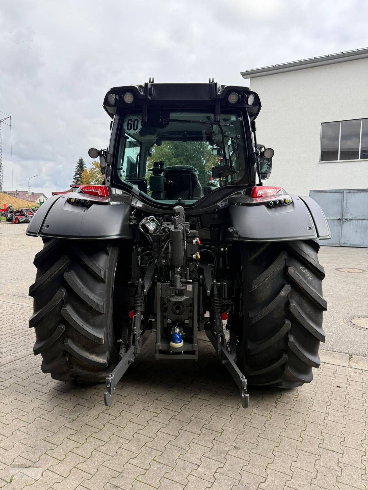 Traktor typu Valtra N175 D, Neumaschine v Fürsteneck (Obrázek 4)