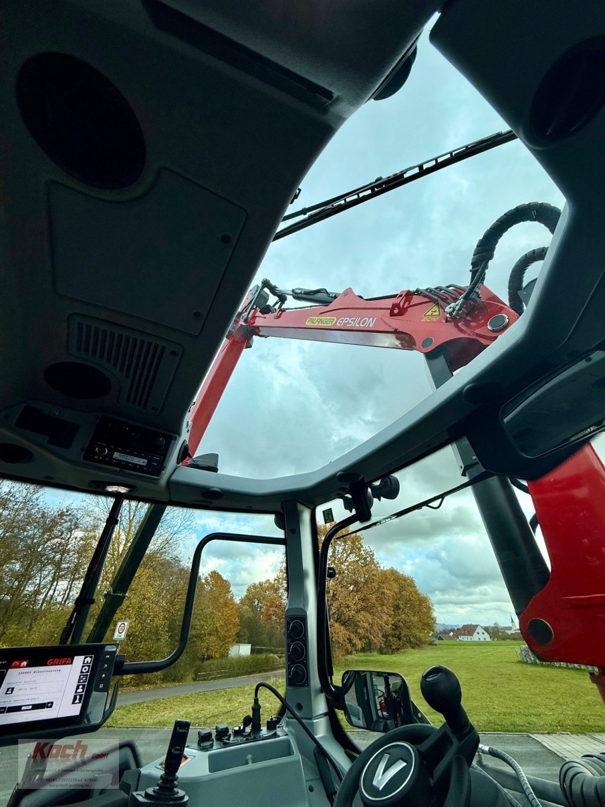 Traktor of the type Valtra N175 D, Neumaschine in Neumarkt / Pölling (Picture 16)