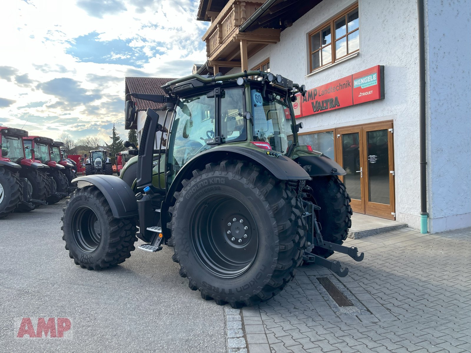 Traktor van het type Valtra N175 Direct, Forstkabine, Neumaschine in Teising (Foto 4)