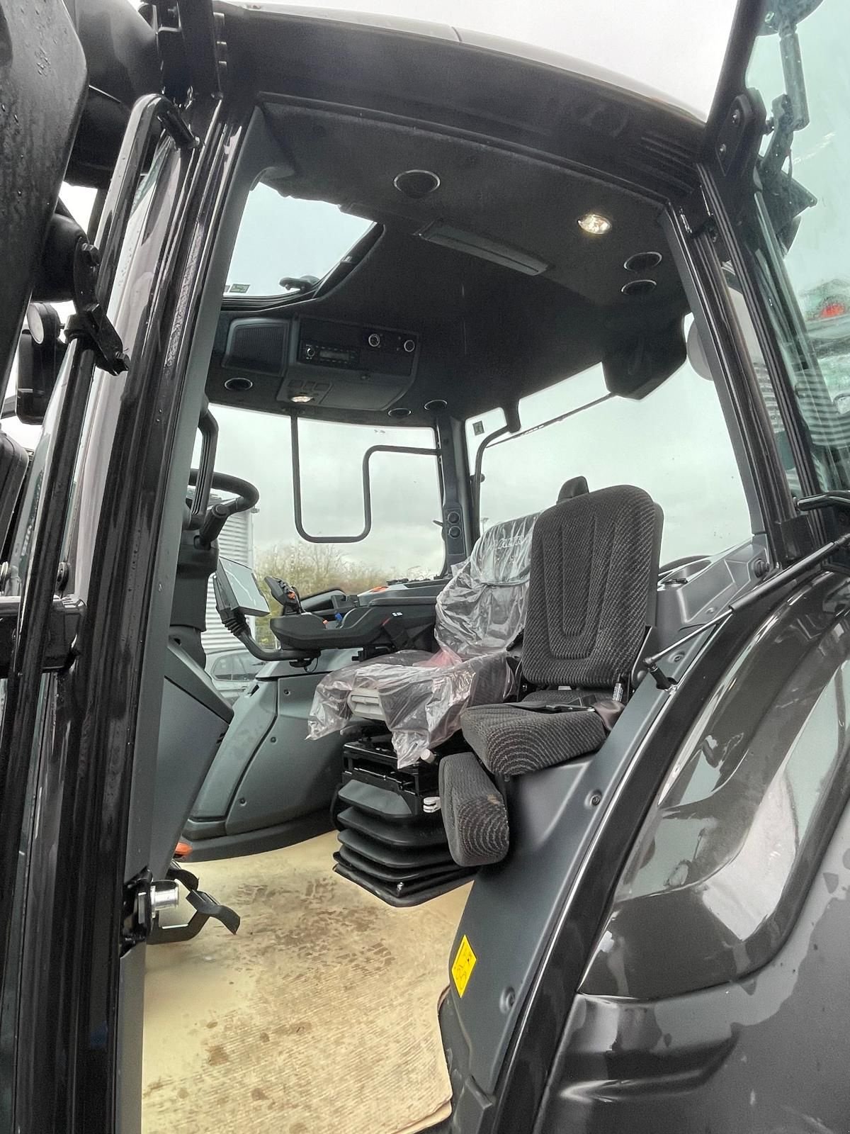 Traktor typu Valtra N175 Direct tractor, Neumaschine v Roermond (Obrázek 9)