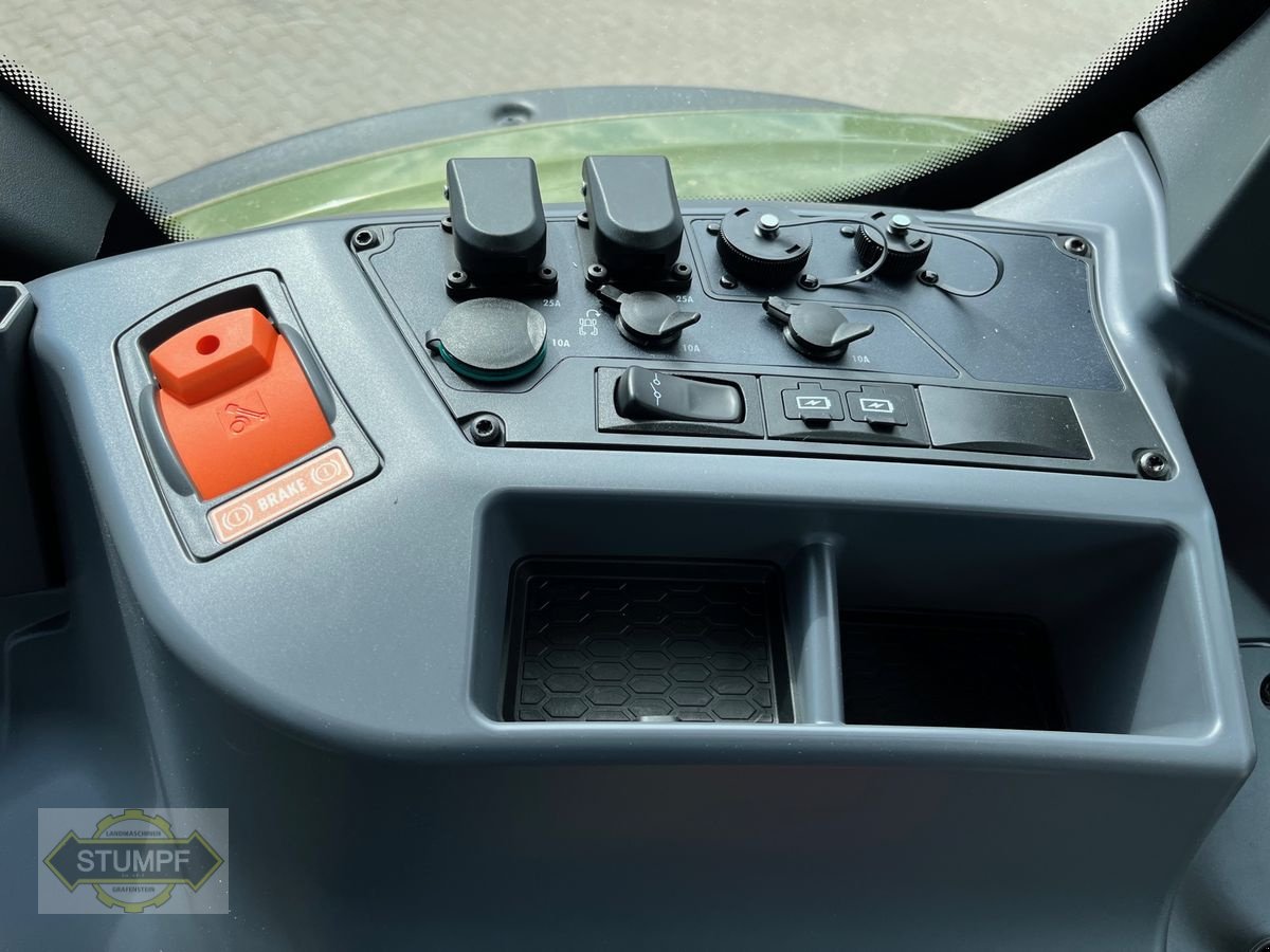 Traktor des Typs Valtra N175 Direct, Neumaschine in Grafenstein (Bild 4)