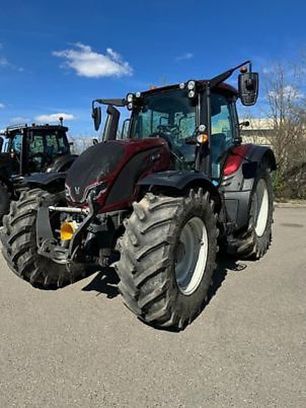 Traktor типа Valtra N175 Direct, Gebrauchtmaschine в Sainte-Croix-en-Plaine (Фотография 2)