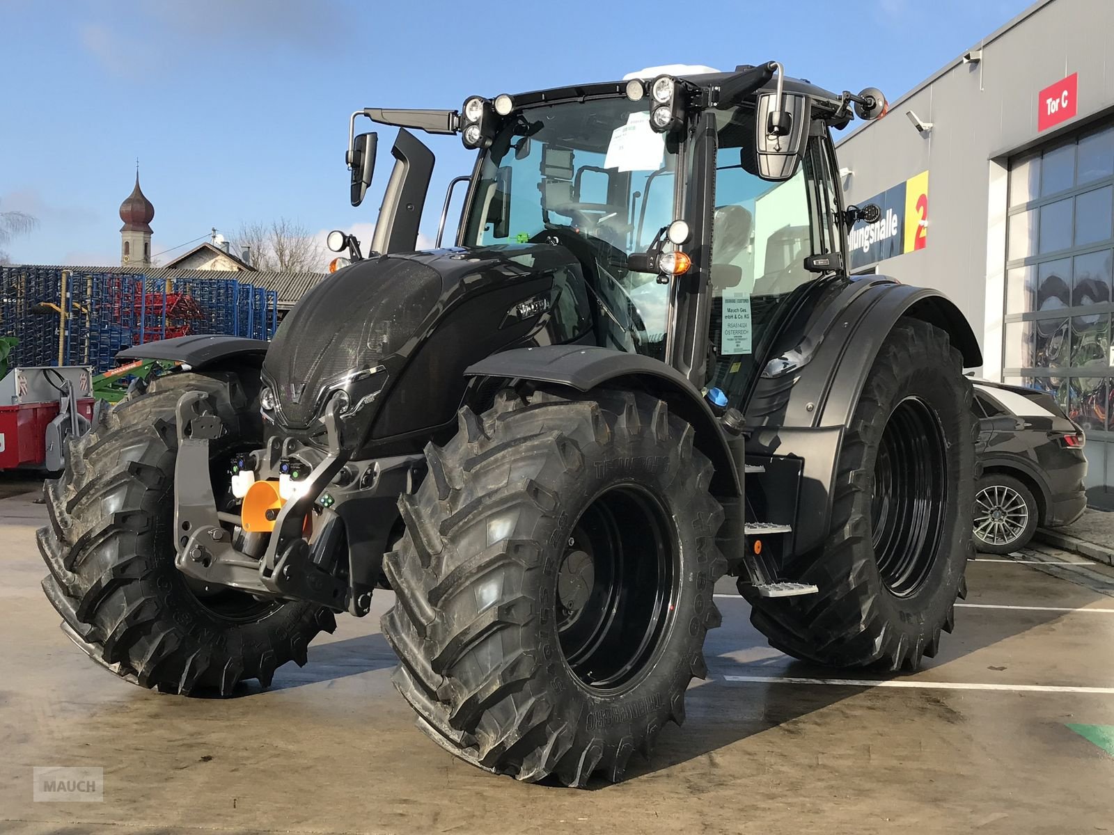 Traktor του τύπου Valtra N175 Direct, Neumaschine σε Burgkirchen (Φωτογραφία 4)