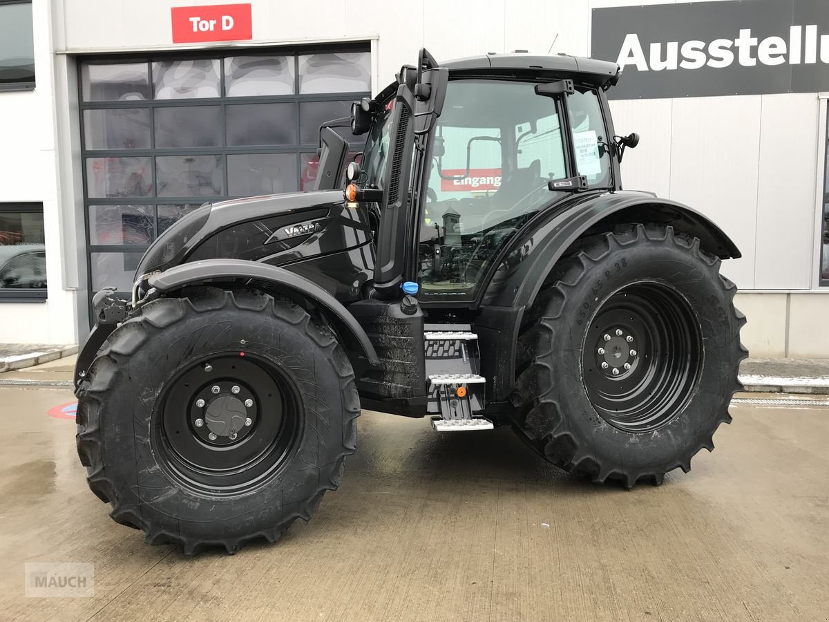 Traktor des Typs Valtra N175 Direct, Neumaschine in Burgkirchen (Bild 2)