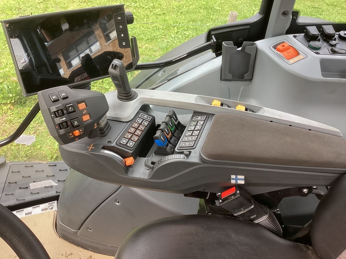 Traktor des Typs Valtra N175 Direct, Neumaschine in Bezau (Bild 4)