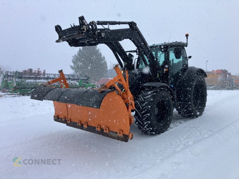 Traktor Türe ait Valtra N175 mit Frontlader & Winterdienstausstattung, Gebrauchtmaschine içinde Jahnatal (resim 1)