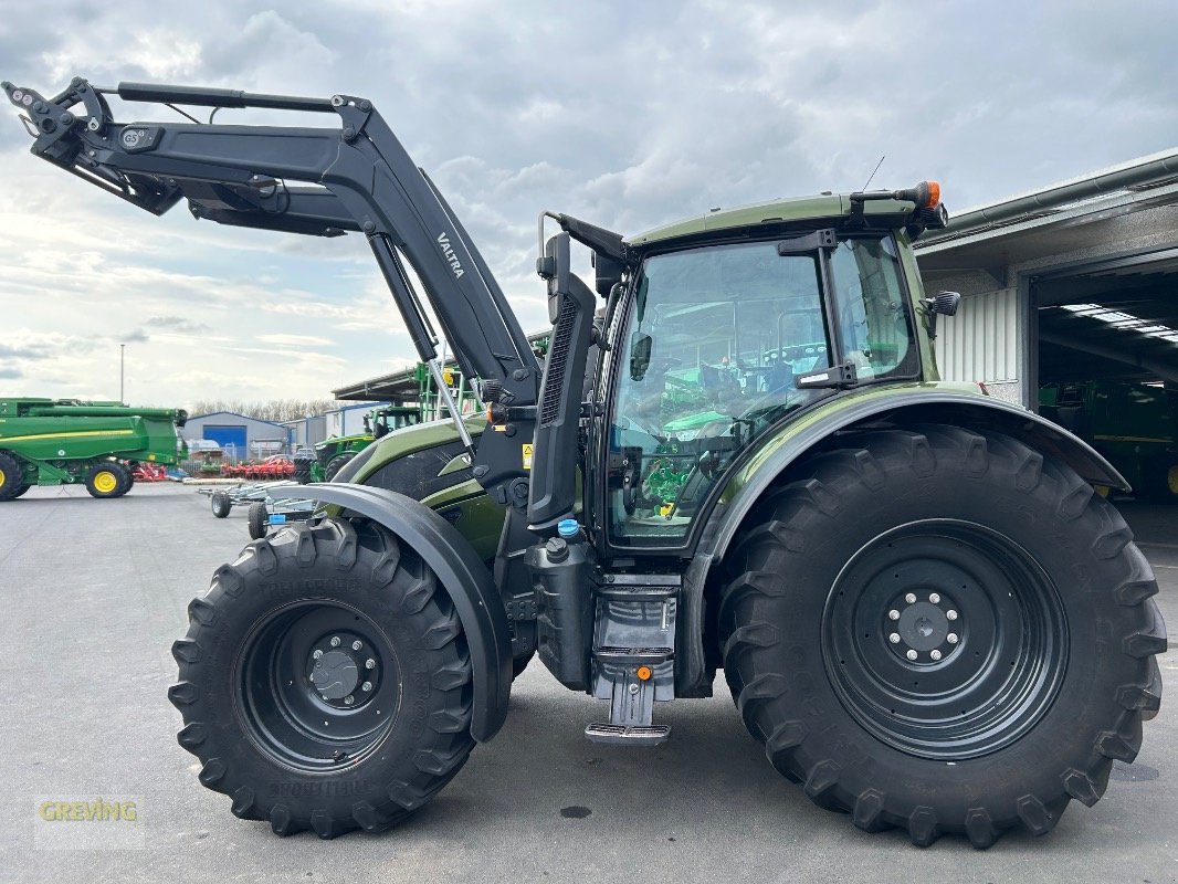 Traktor от тип Valtra N175, Gebrauchtmaschine в Euskirchen (Снимка 16)