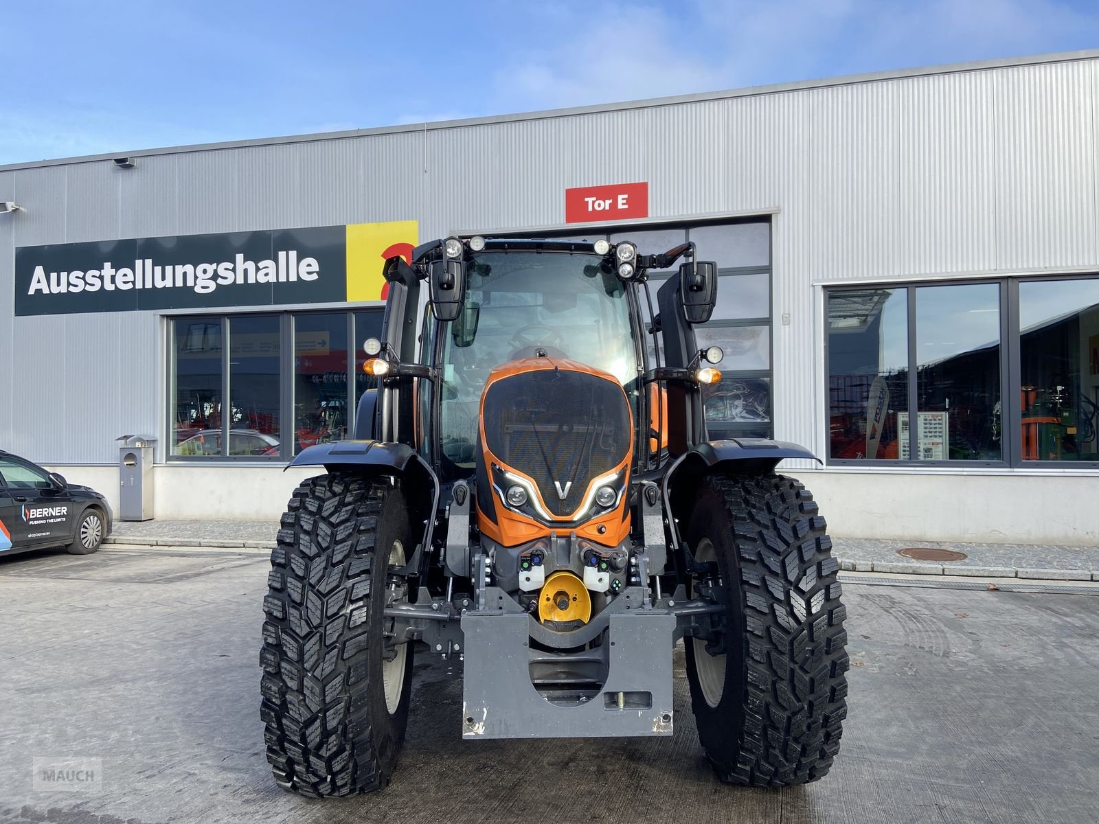 Traktor van het type Valtra N175, Vorführmaschine in Burgkirchen (Foto 2)