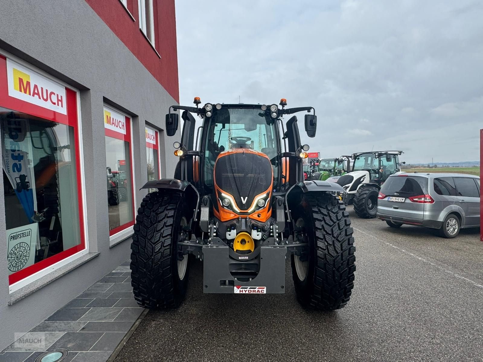 Traktor типа Valtra N175, Vorführmaschine в Burgkirchen (Фотография 9)
