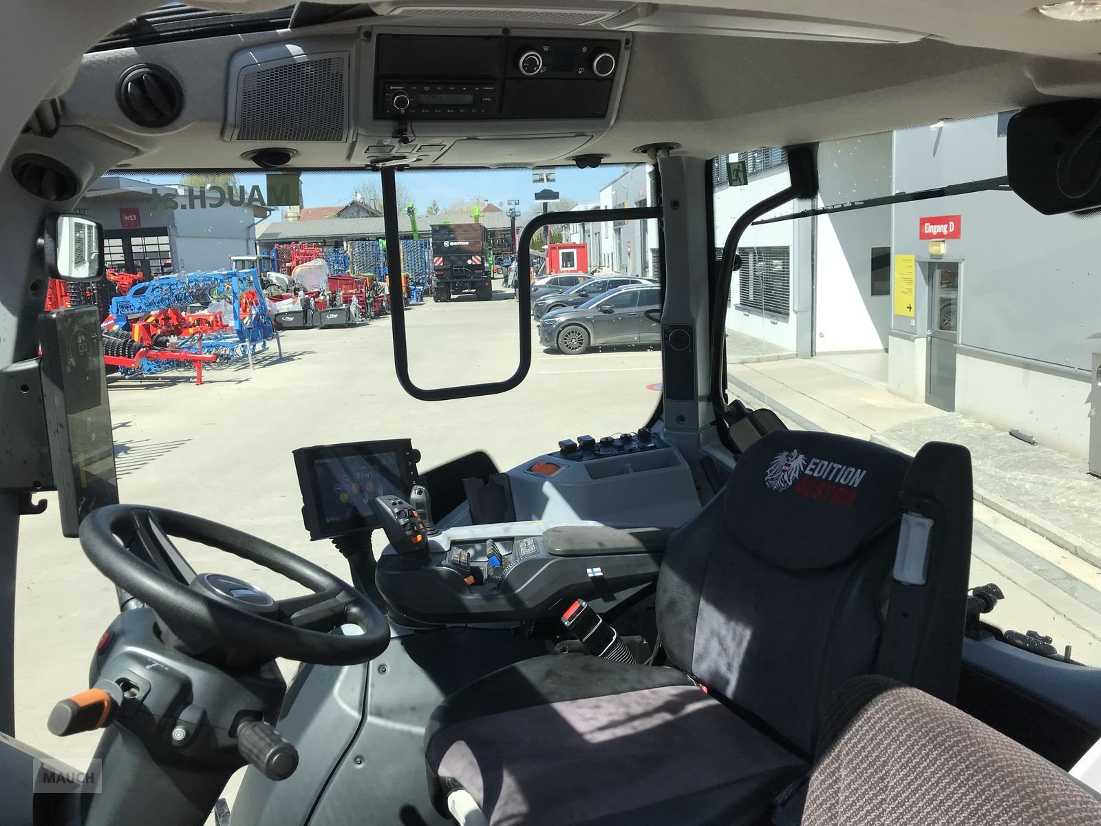 Traktor typu Valtra N175, Vorführmaschine v Burgkirchen (Obrázek 12)