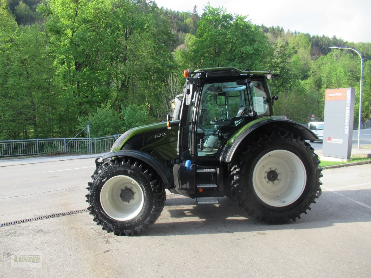 Traktor des Typs Valtra N175, Neumaschine in Kaumberg (Bild 3)