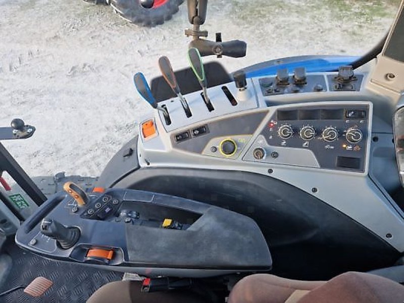 Traktor of the type Valtra N175A Poste inversé, Gebrauchtmaschine in Monferran-Savès (Picture 10)