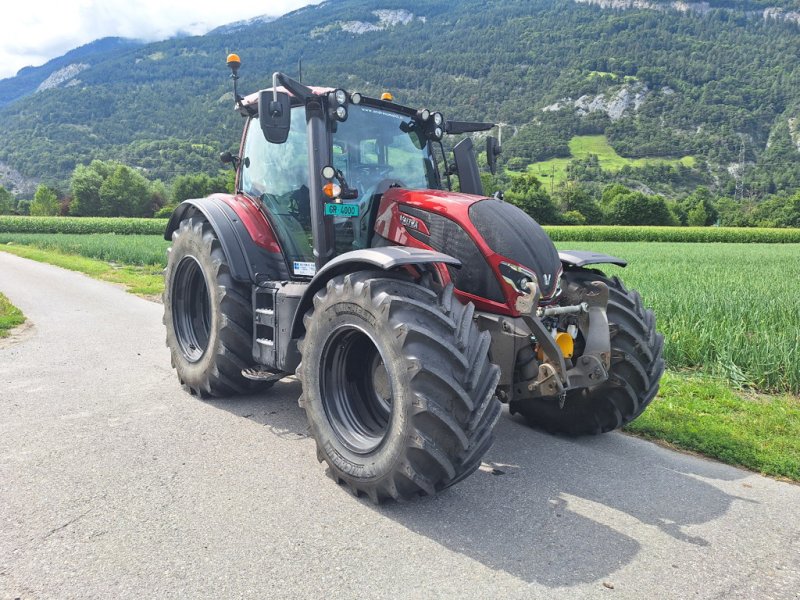 Traktor Türe ait Valtra N175D 2 B+ Traktor, Ausstellungsmaschine içinde Chur (resim 1)