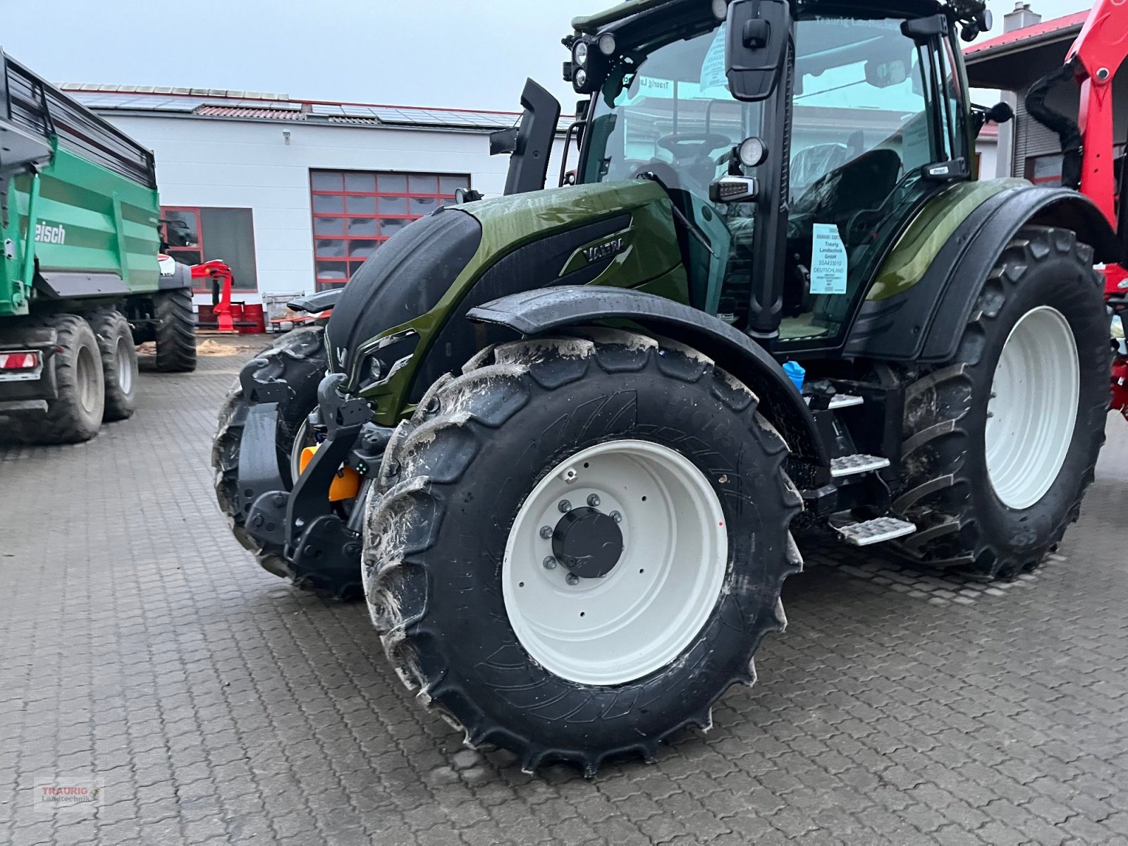 Traktor typu Valtra N175D Forst mit Rüfa, Neumaschine v Mainburg/Wambach (Obrázek 4)