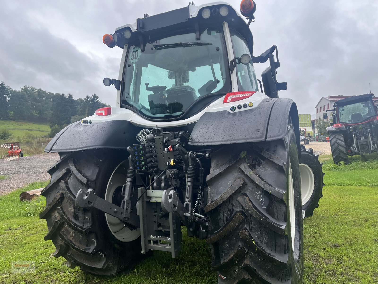 Traktor typu Valtra N175D mit Rüfa, Neumaschine v Mainburg/Wambach (Obrázek 10)