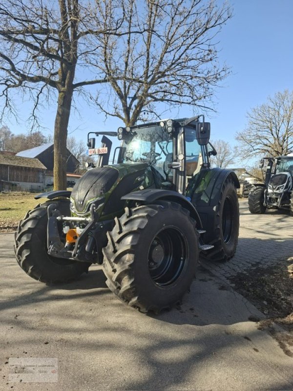 Traktor typu Valtra N175D, Neumaschine w Weiden/Theisseil (Zdjęcie 4)